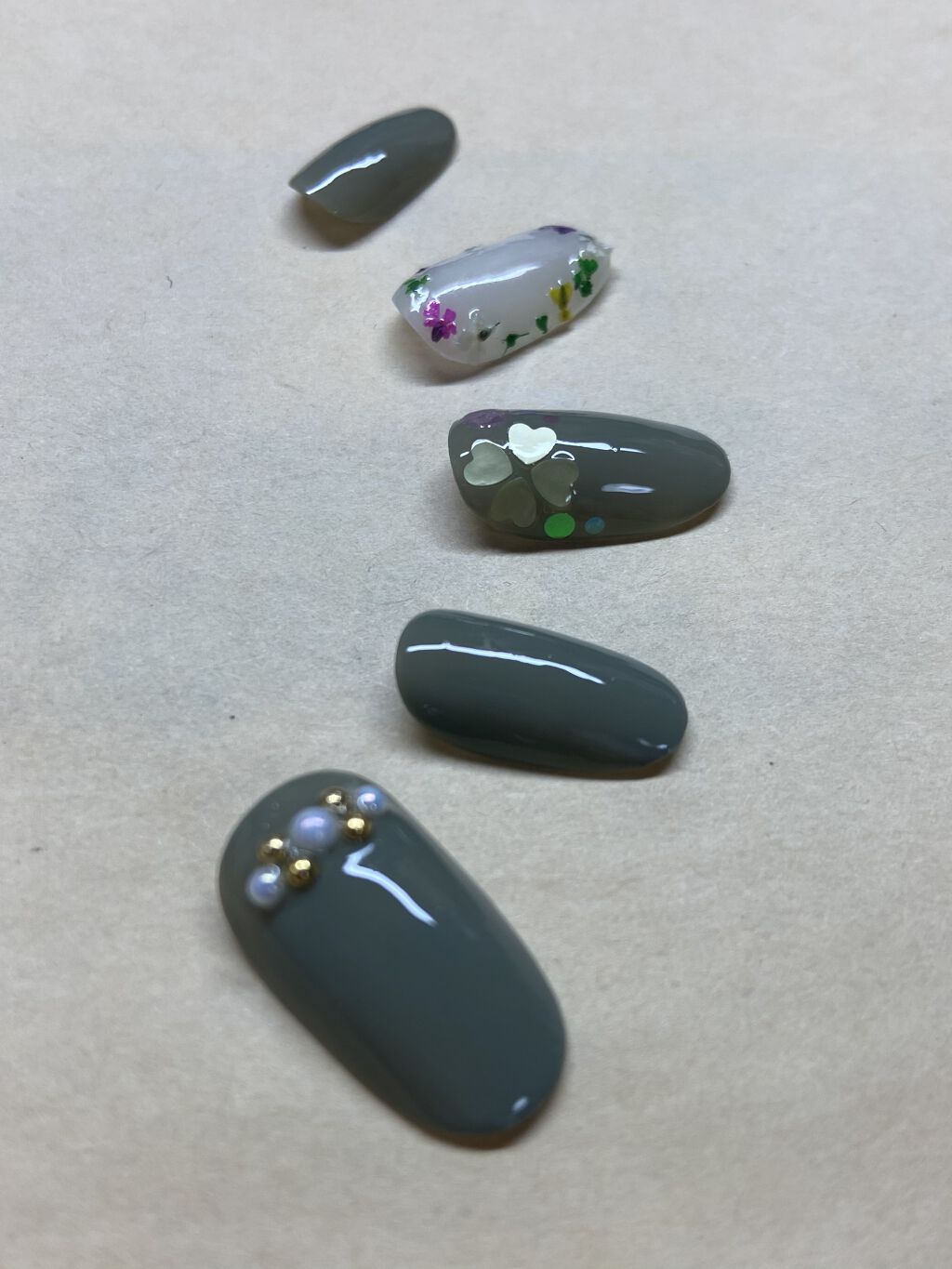 カラフルネイルズ/キャンメイク/マニキュアを使ったクチコミ（2枚目）