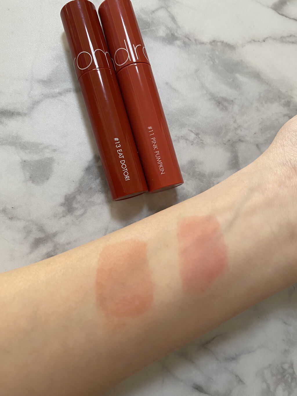 ジューシーラスティングティント/rom&nd/リップティントを使ったクチコミ（3枚目）