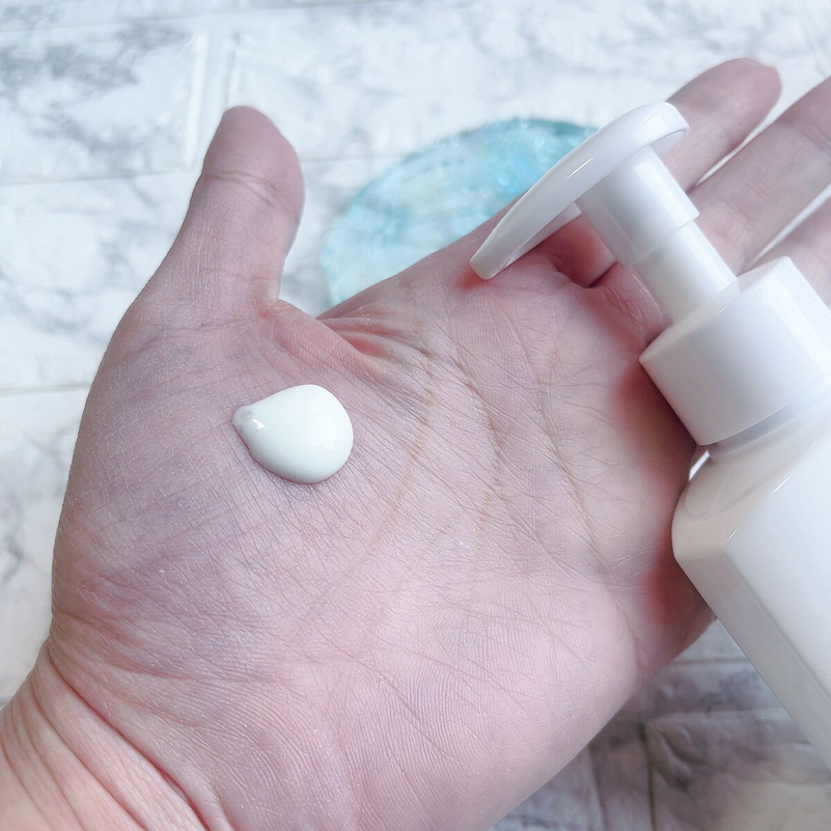 マイルドUV SPF33 PA＋＋＋/＆ Fam/日焼け止めジェルを使ったクチコミ（2枚目）