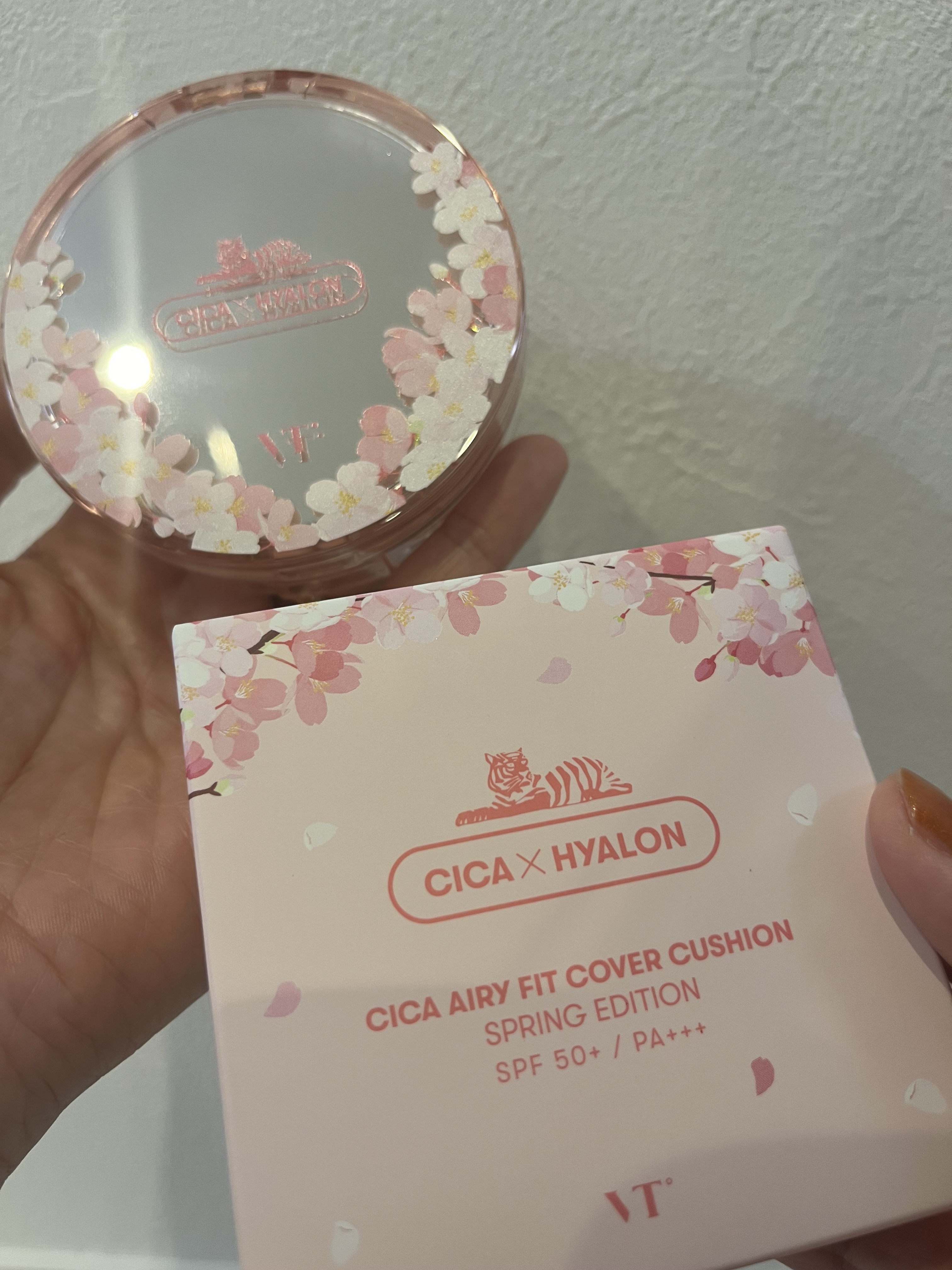 CICA エアリーフィットカバークッション/VT/クッションファンデーションを使ったクチコミ（1枚目）