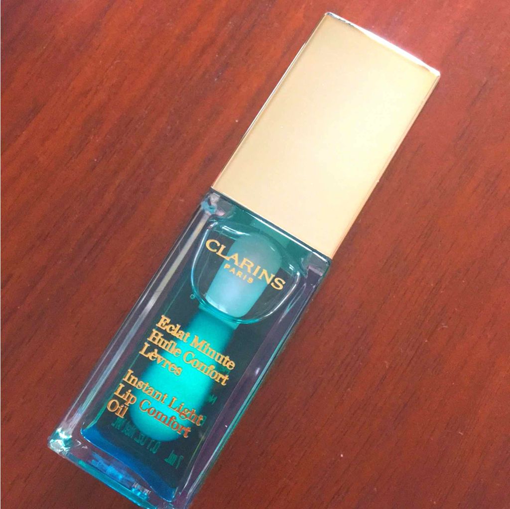 あやの:) on LIPS 「ずっと欲しかったクラランスコンフォートリップオイル💗お仕事頑張..」(1枚目)