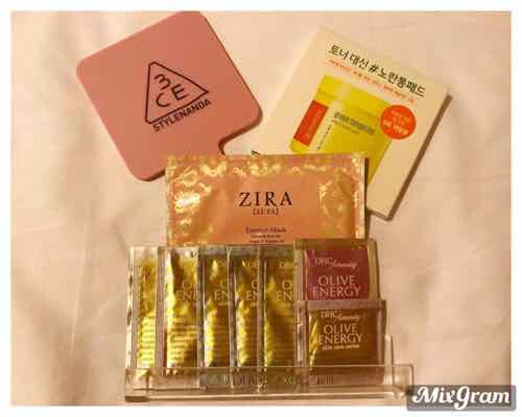 シマー ストリップ オールインワン カスタム ヌード パレット フォー フェイス & アイズ/PHYSICIANS FORMULA/パウダーチークを使ったクチコミ(4枚目)