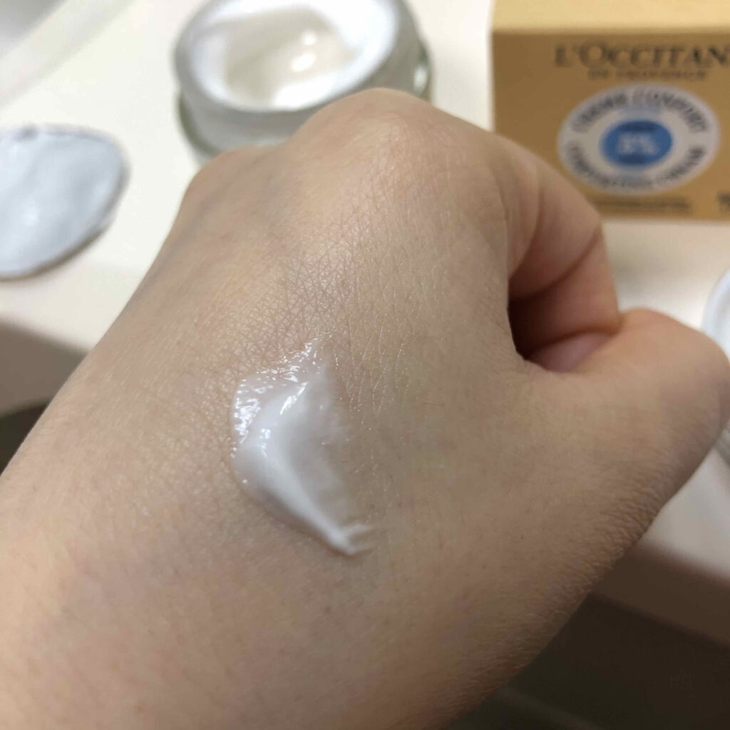 L'OCCITANE シア エクストラクリーム ライトのクチコミ「油膜感ゼロ。ベタつかない。

シアの良さって、表面はサラッとするのに
肌を柔らかに滑らかふっく.....」（2枚目）