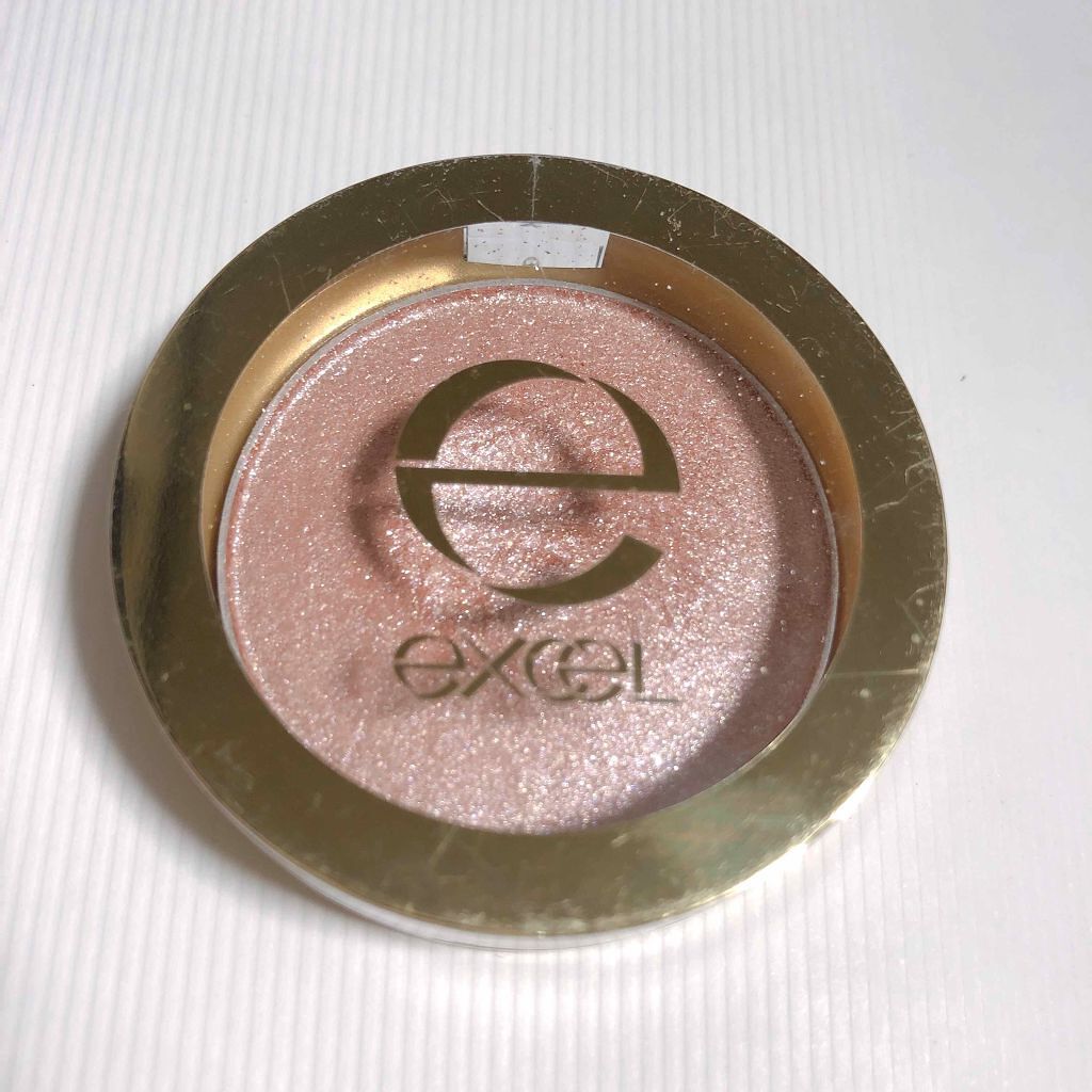 シャイニーシャドウ N/excel/単色アイシャドウを使ったクチコミ（1枚目）