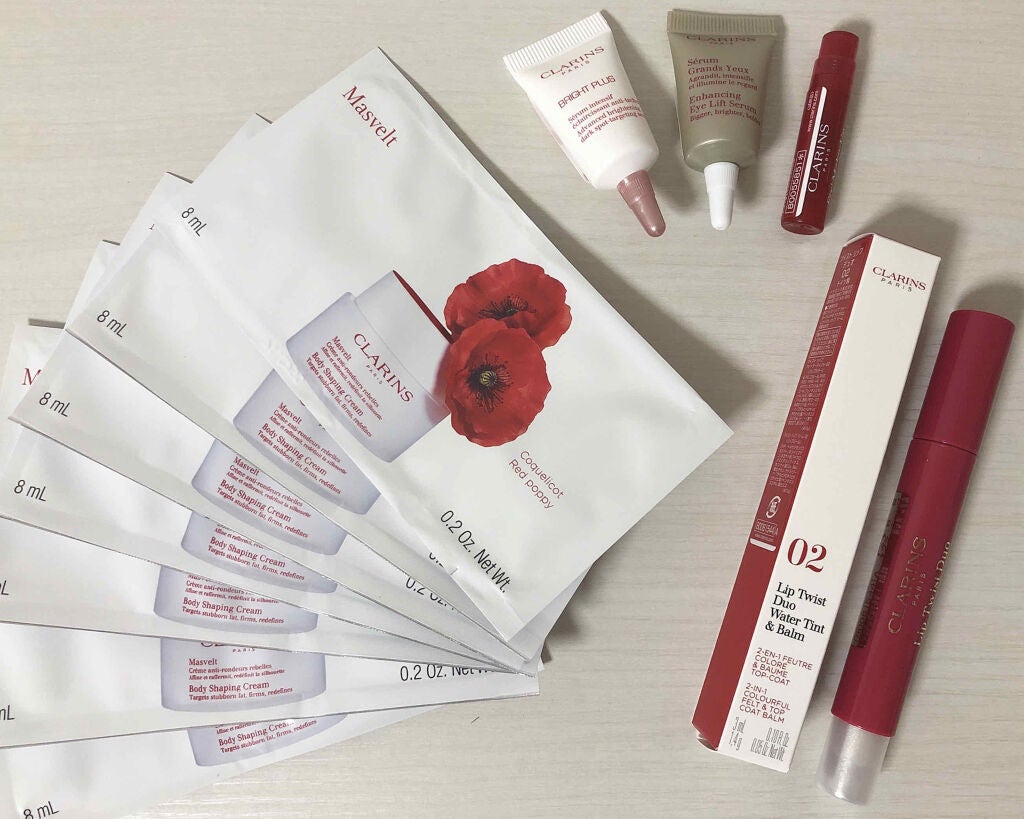 もい on LIPS 「CLARINSツイストリップデュオ(限定)02パープルエスケー..」(1枚目)