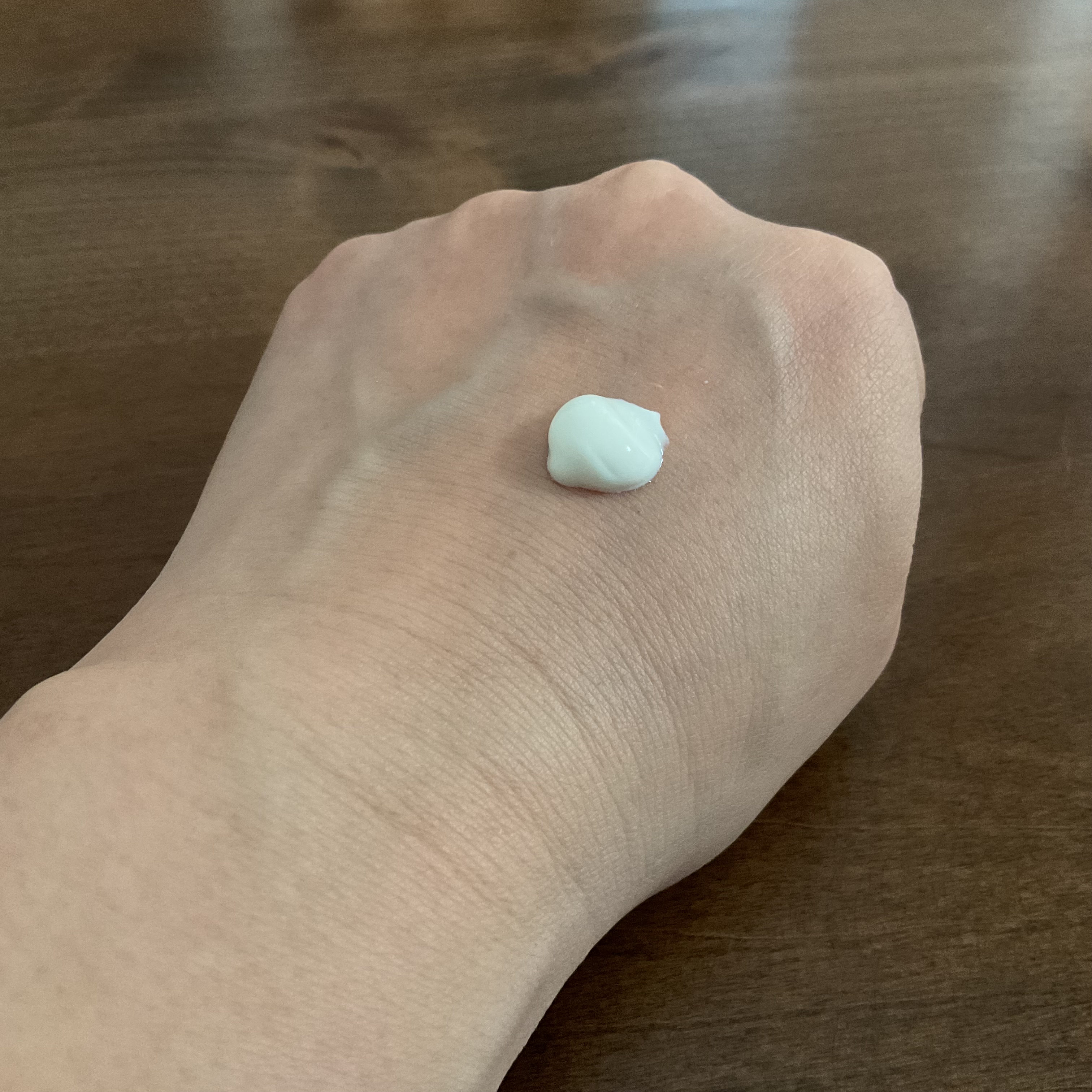 デイ プロテクター FB/イオナヴィー/日焼け止めジェルを使ったクチコミ（2枚目）