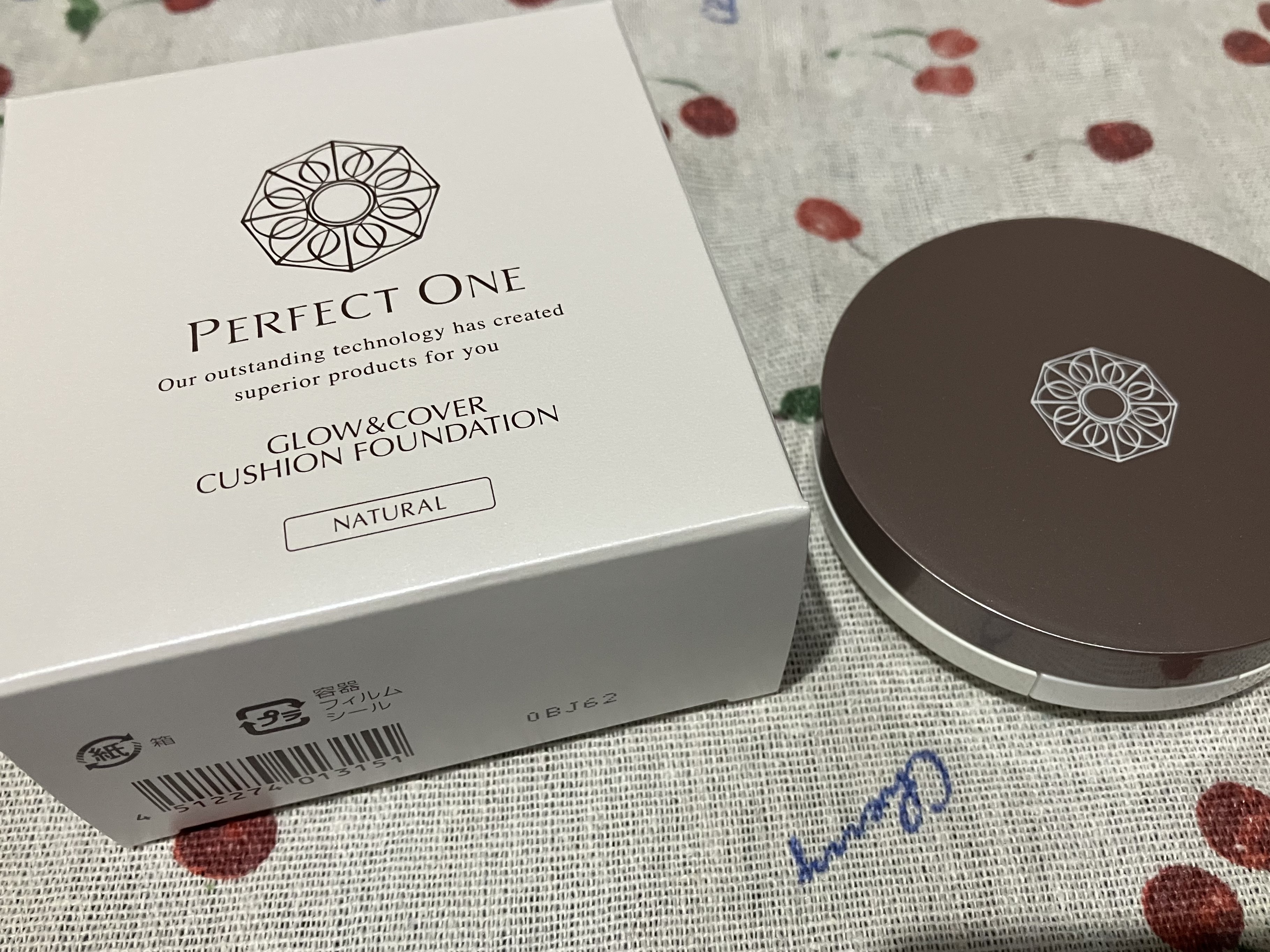 グロウ＆カバークッションファンデーション/パーフェクトワン/クッションファンデーションを使ったクチコミ（2枚目）