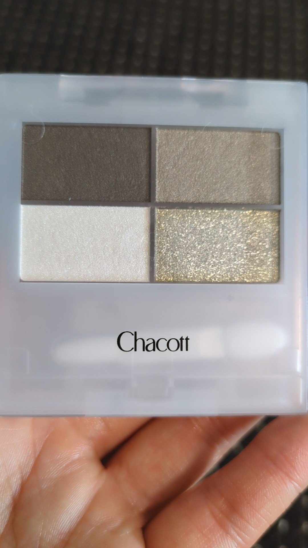 フェイスカラーパレット 510 モノクロームグレイ/チャコット・コスメティクス/アイシャドウパレットを使ったクチコミ（1枚目）