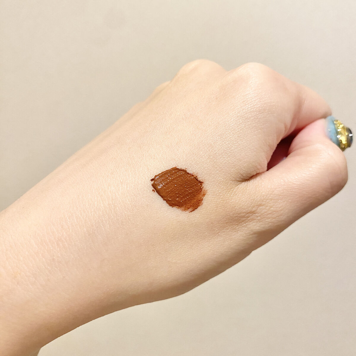 ザ ヘリテージ ベルベット ティント V21. タイガーワイン/MERZY/リップティントを使ったクチコミ（3枚目）