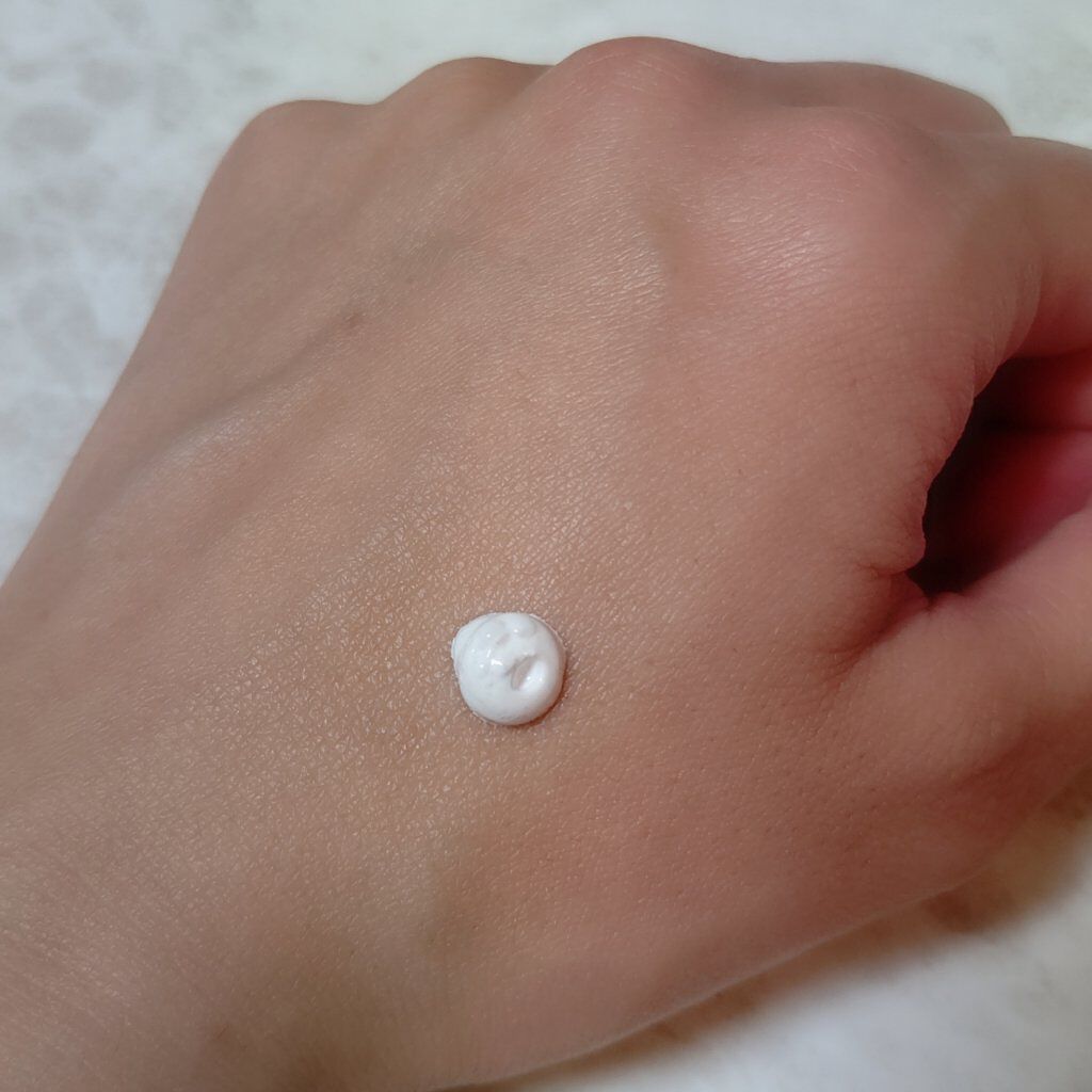 カラーチェンジファンデーション/QUEI/クリーム・エマルジョンファンデーションを使ったクチコミ（3枚目）