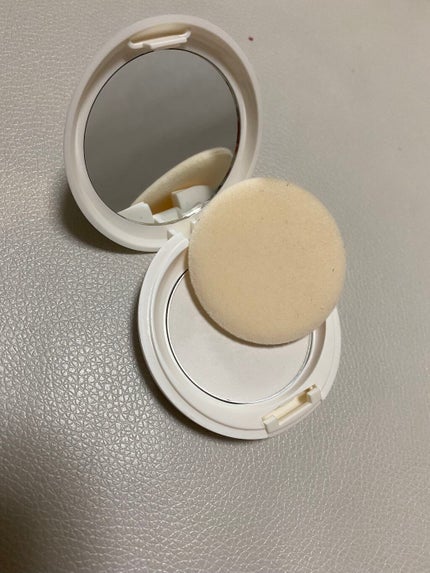 アクメディカ 薬用 フェイスパウダー クリア N/ナリスアップ/プレストパウダーを使ったクチコミ(2枚目)