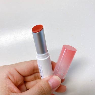 \rom&nd グラスティングメルティングバーム/

01　ココヌード　Coco Nude

02　ラヴィーピンク　Lovey Pink

03　ソルベバーム　Sorbet Balm

08　コーラリア