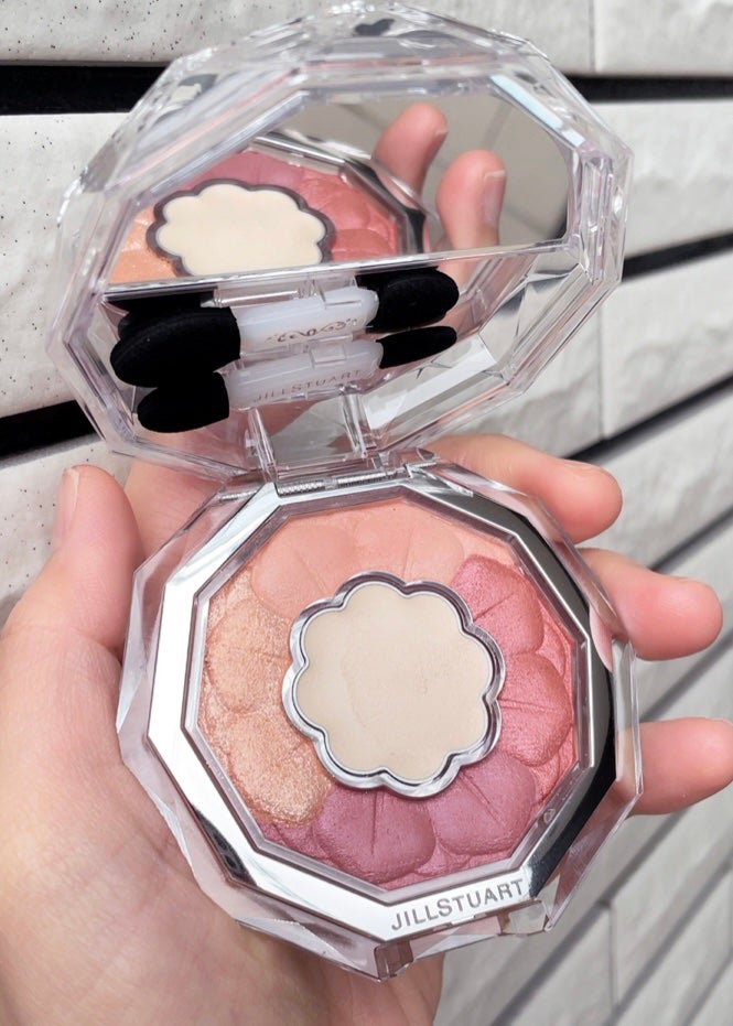 ジルスチュアート ブルームクチュール アイズ/JILL STUART/アイシャドウパレットを使ったクチコミ(3枚目)