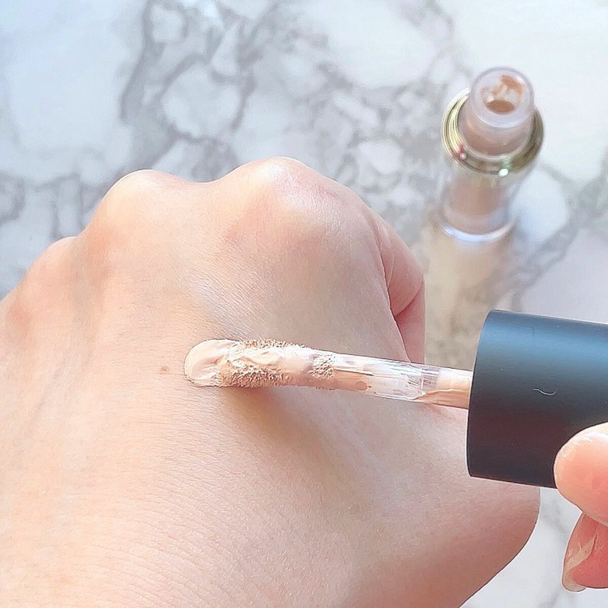 タトゥーウォータープルーフスカーコンシーラー/フォレンコス/リキッドコンシーラーを使ったクチコミ（2枚目）