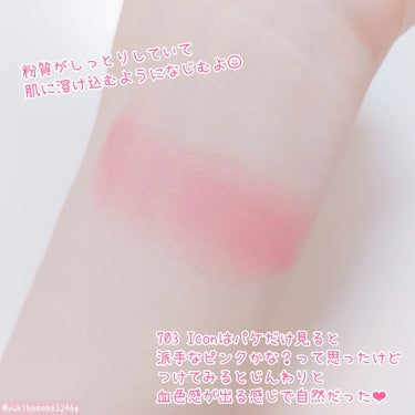 ⁡
⁡˚*.꒰ Laka　Love Silk Blush 703 icon ꒱.*˚

ずっと気になってたLakaのチーク
前回のQoo10メガ割で買ったよ💛
1,584円だった☺

703 iconはパッと見だと青みピンクなんだけど、
塗ってみると血色感のあるピンクで
意外と派手すぎず肌なじみの良い色味でした◎

それにしてもケースがしっかりしていて
粉質はしっとりしていて肌に溶け込むように
なじんでくれて..プチプラだと思えない ( •̤ᴗ•̤ )

次のメガ割で他の気になる色も
買ってみようかな👀

#Laka #ラカ #チーク #ラブシルクブラッシュ
#lovesilkblush #韓国コスメ #韓国コスメ好き 
#メガ割購入品 #メガ割 #青みピンクの画像 その2