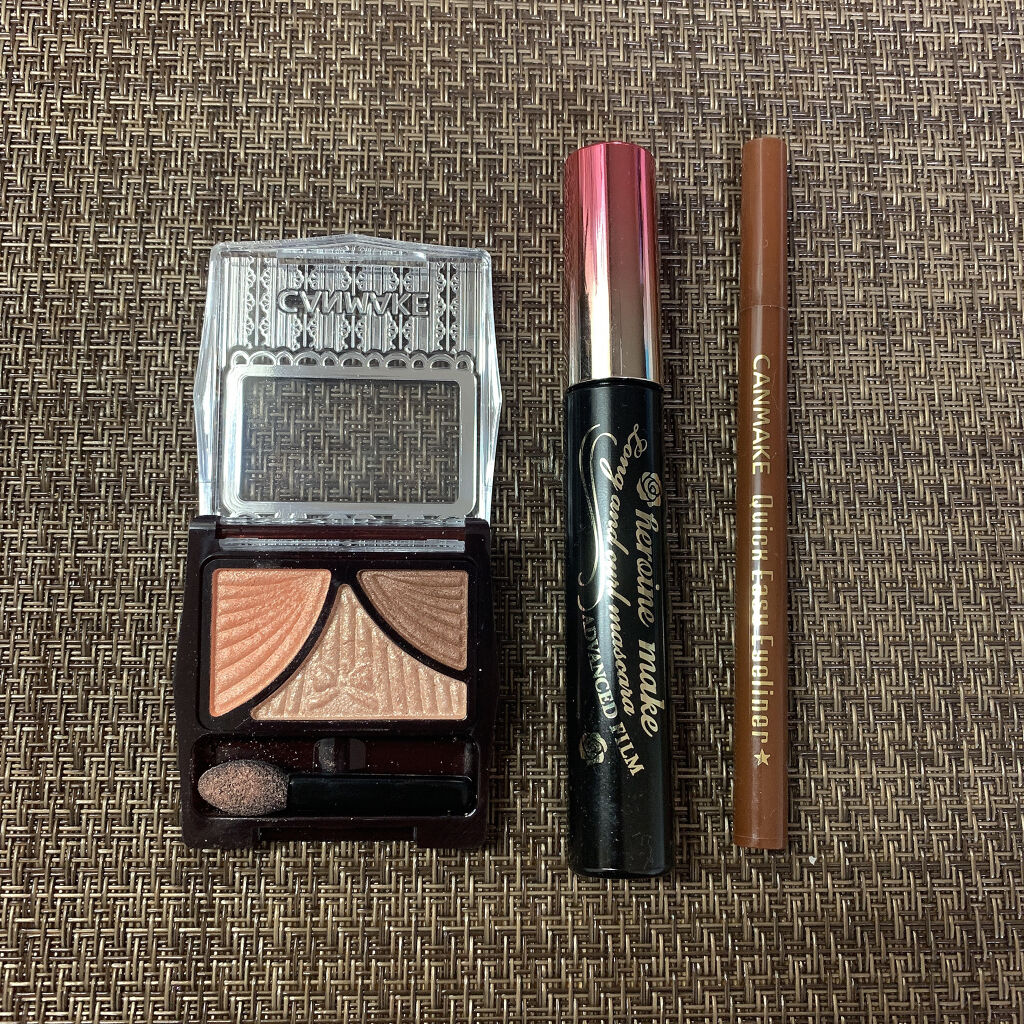 ジューシーピュアアイズ/キャンメイク/アイシャドウパレットを使ったクチコミ（2枚目）