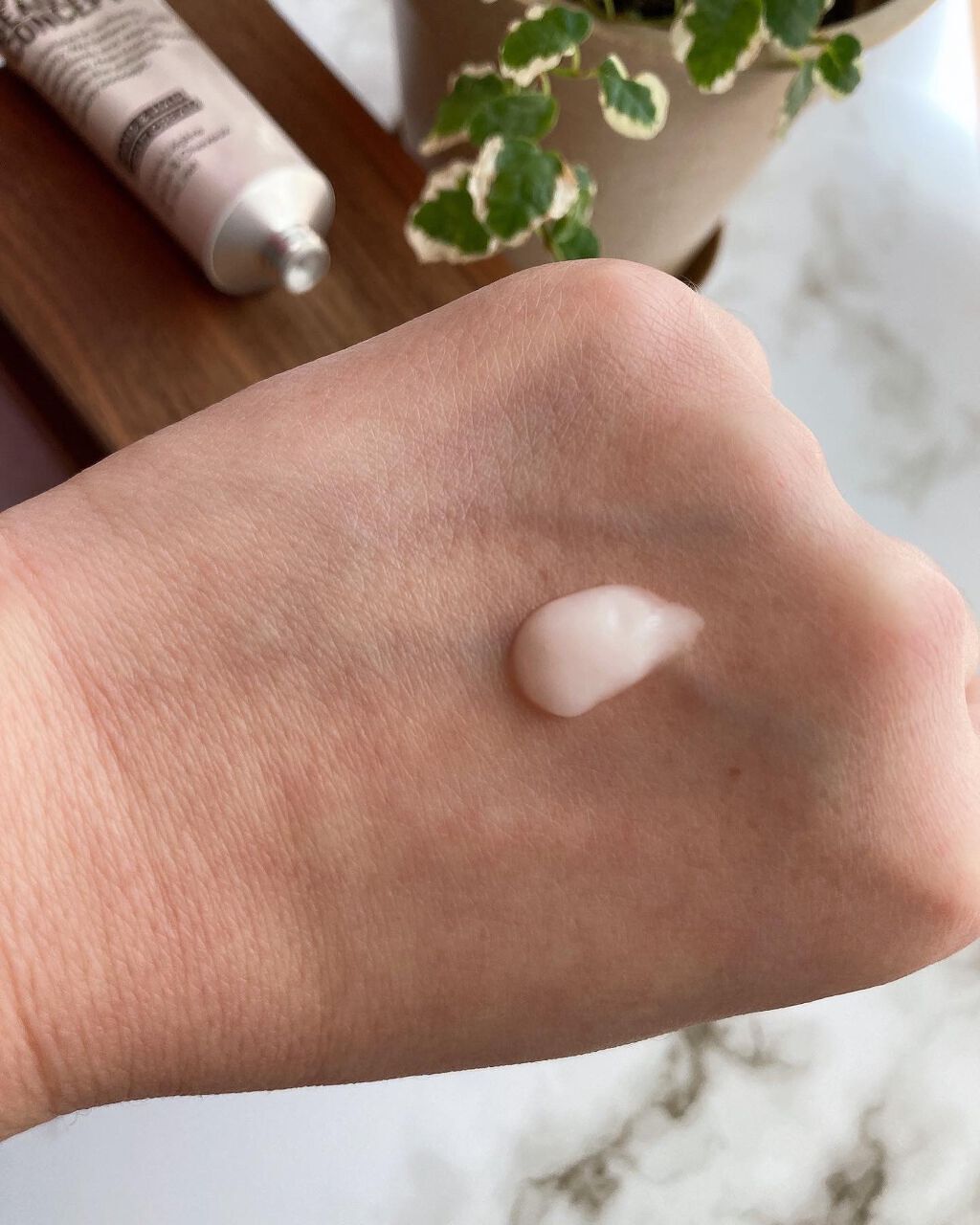 ハンド&ヘア ライトセラム/AUTHENTIC BEAUTY CONCEPT/ハンドクリームを使ったクチコミ(3枚目)