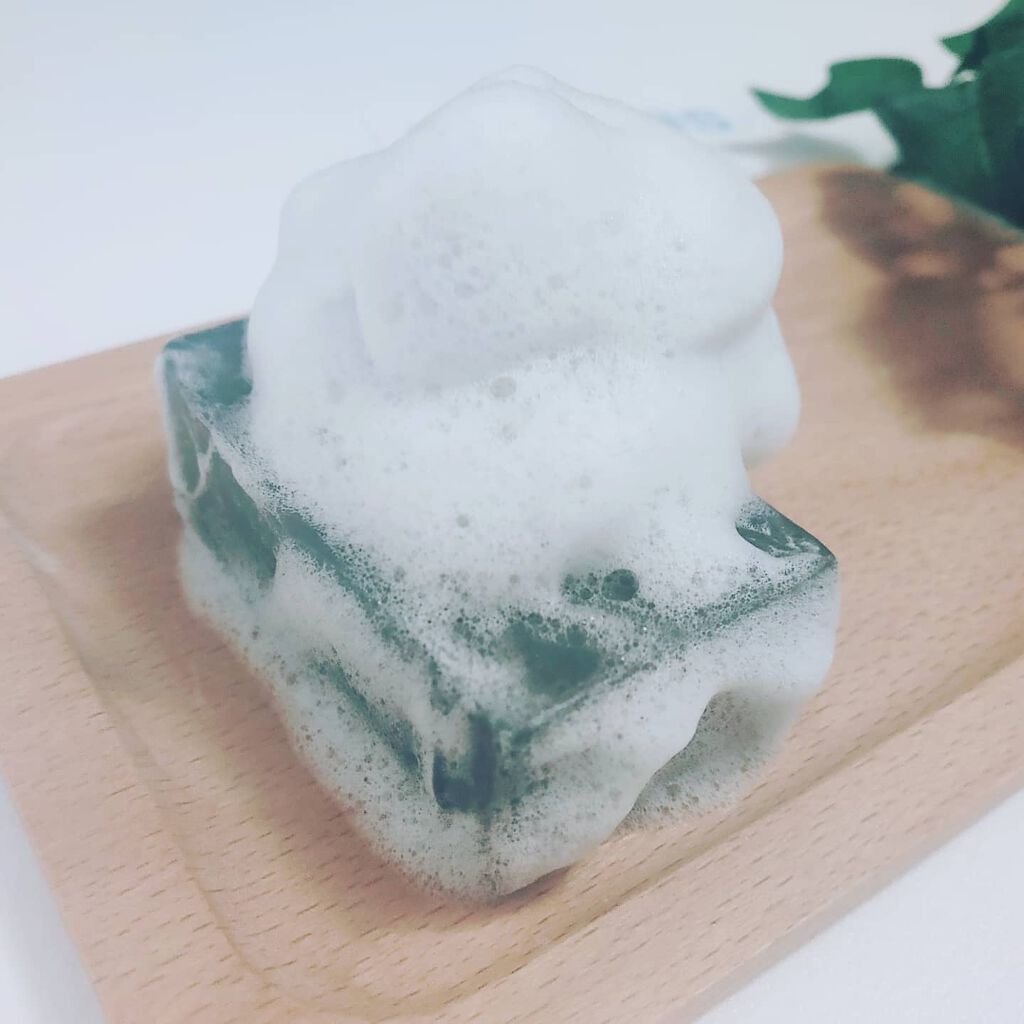 あたりちゃん♥️フォロバ&イイネ返し on LIPS 「麻布十番の手作り洗顔石鹸専門店の【漆黒石鹸】お試しさせて頂きま..」(4枚目)