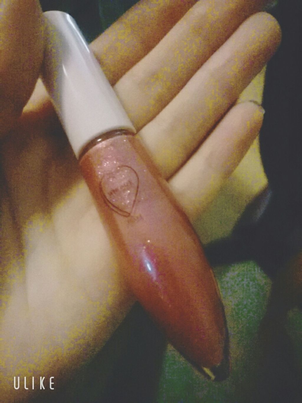 キラティントグロス/WHOMEE/リップティントを使ったクチコミ(1枚目)