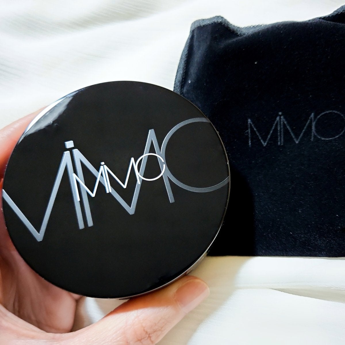 ミネラルリキッドリー ファンデーション SPF22 PA++/MiMC/リキッドファンデーションを使ったクチコミ(1枚目)