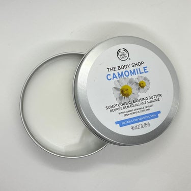 THE BODY SHOP カモマイル サンプチュアス クレンジングバターのクチコミ「ボディショップのクレンジングバター。
乾いた肌に直接使うタイプで、洗顔は別で必要。
落ちにくい.....」（2枚目）