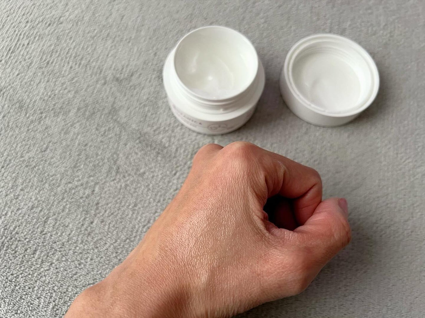 sakura✴︎フォロバ100 on LIPS 「アピボタニカモイスチャークリームナイアシンアミド11%配合のエ..」(4枚目)