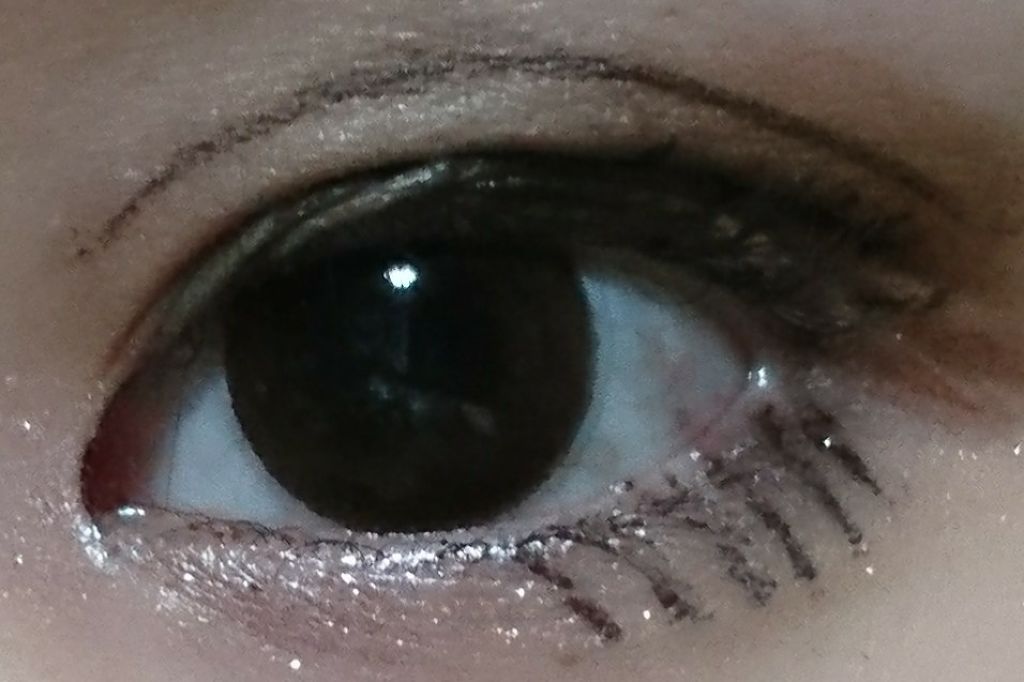 モテライナー リキッド/UZU BY FLOWFUSHI/リキッドアイライナーを使ったクチコミ（3枚目）