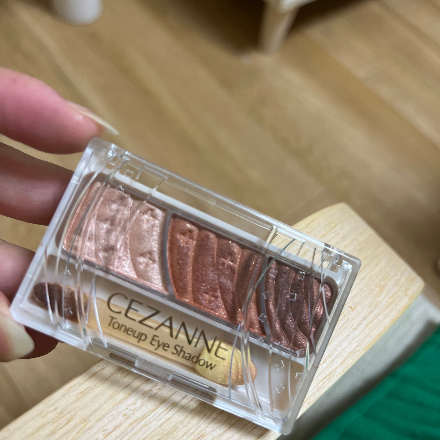 トーンアップアイシャドウ/CEZANNE/アイシャドウパレットを使ったクチコミ(1枚目)
