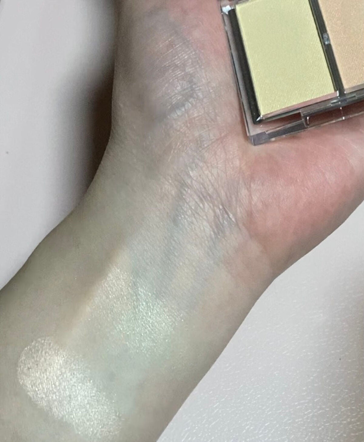  AC 2カラー ハイライト/AC MAKEUP/パウダーハイライトを使ったクチコミ(3枚目)