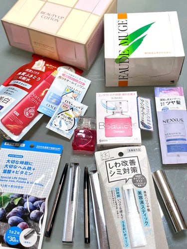 オードムーゲ めくれるふきとりコットンのクチコミ「ドラスト購入品~🛍️💊✨
美容系(インナーケア含む)だけ並べてみた🤍

SANAリンクルターン.....」（1枚目）