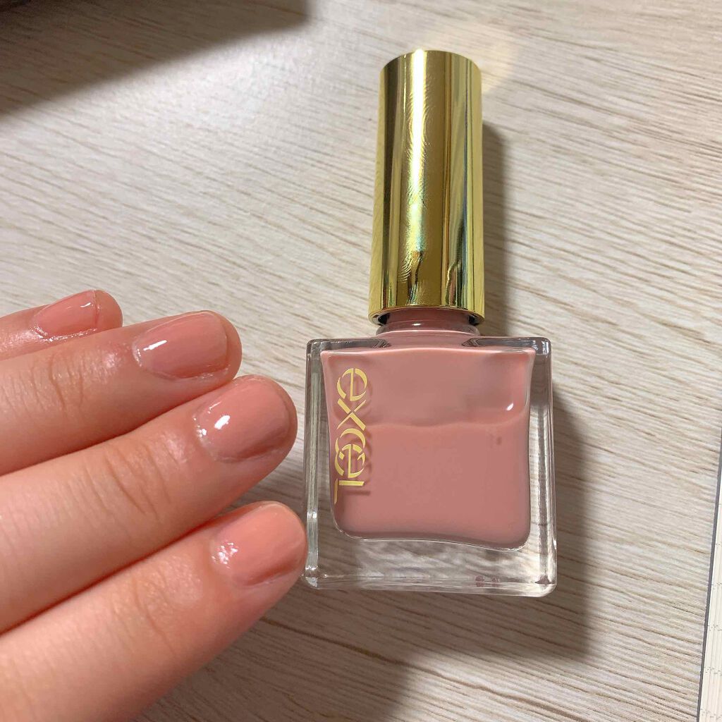 excel
ネイルポリッシュ N N02フラワークラウン

エクセル初めて使ったけれど、すごい有名だったから期待してた分、あまり私には合っていなくて残念でした😢

すごいムラがでてしまいました。塗り方が下手なのも悪いのですか、凸凹もしちゃ