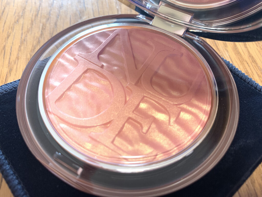 ディオールスキン ミネラル ヌード ルミナイザー パウダー ＜サマー デューン＞ 002 ピーチ デューン（生産終了）/Dior/プレストパウダーを使ったクチコミ（1枚目）