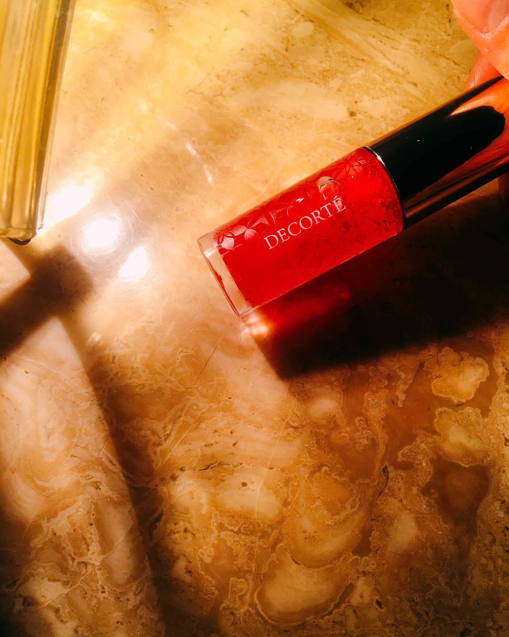 リップ オイル 03 luxe camellia/DECORTÉ/リップオイルを使ったクチコミ（1枚目）