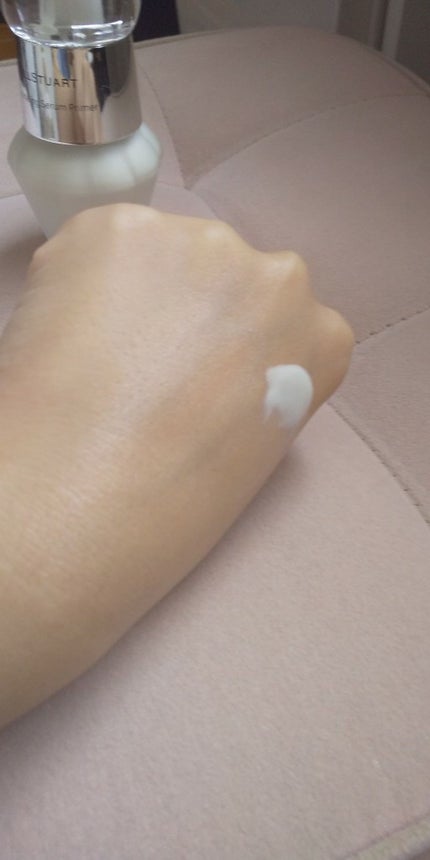 ジルスチュアート イルミネイティング セラムプライマー/JILL STUART/化粧下地を使ったクチコミ(4枚目)