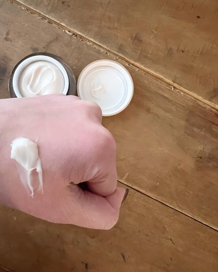 ME on LIPS 「ブラックスネイルクリームとブラックスネイルレチノールアンプルを..」(3枚目)