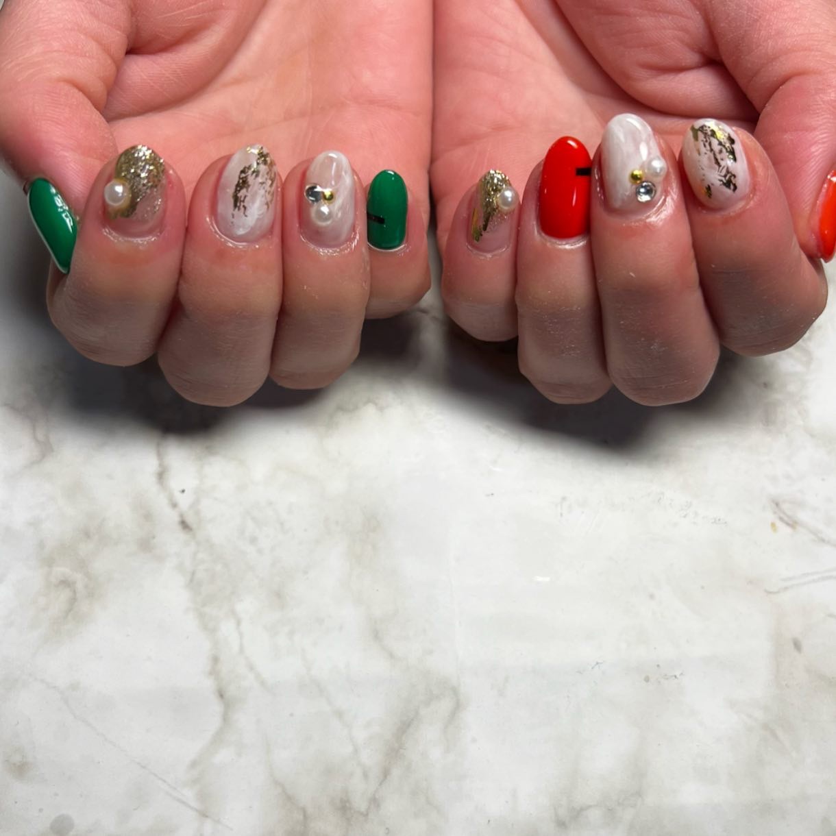 #アシメネイル,#ネイル,#ニュアンスネイル,#スカルプネイル,#ジェルネイル,#ママネイル,#ギャルネイル,#大人ネイル,#派手ネイル,#ネイル,#城陽ネイル,#京都ネイル,#大阪ネイル,#奈良ネイルのネイルデザイン