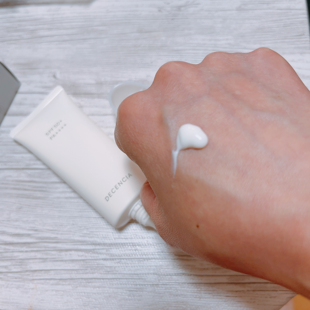 ディセンシア フローレス UVプロテクター/DECENCIA/日焼け止めローションを使ったクチコミ（3枚目）