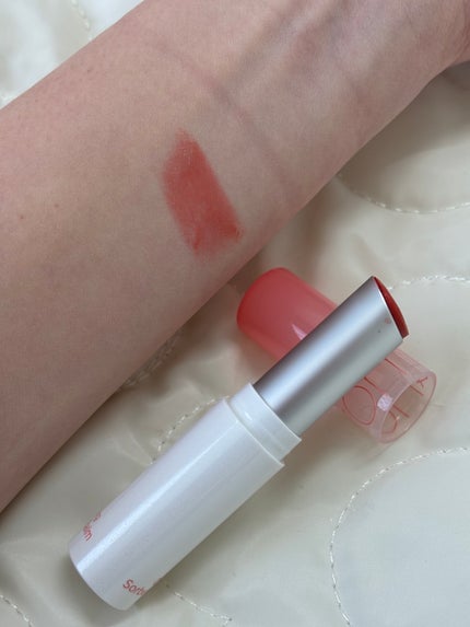 グラスティングメルティングバーム/rom&nd/リップバームを使ったクチコミ(3枚目)