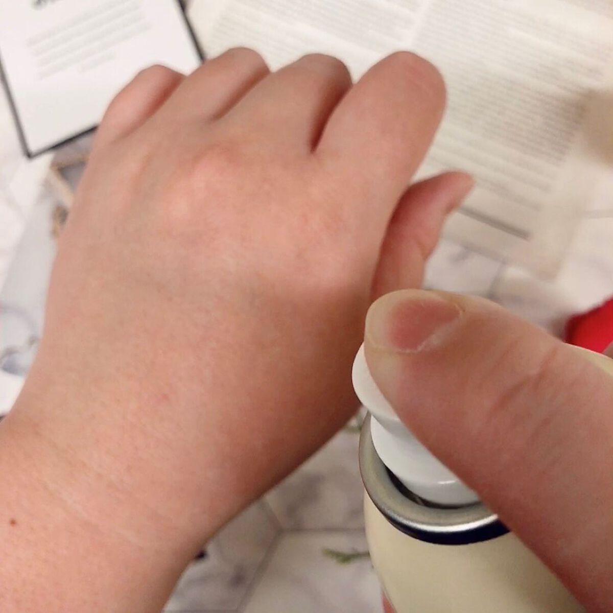 8x4 アロマスイッチ スプレー マンハッタンリネンの香り/８ｘ４/デオドラント・制汗剤を使ったクチコミ（2枚目）