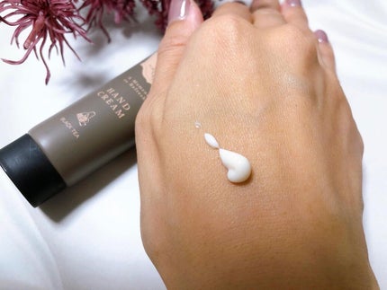 ティータイム ハンドクリーム ブラックティーの香り/BIBIDAY/ハンドクリームを使ったクチコミ(2枚目)