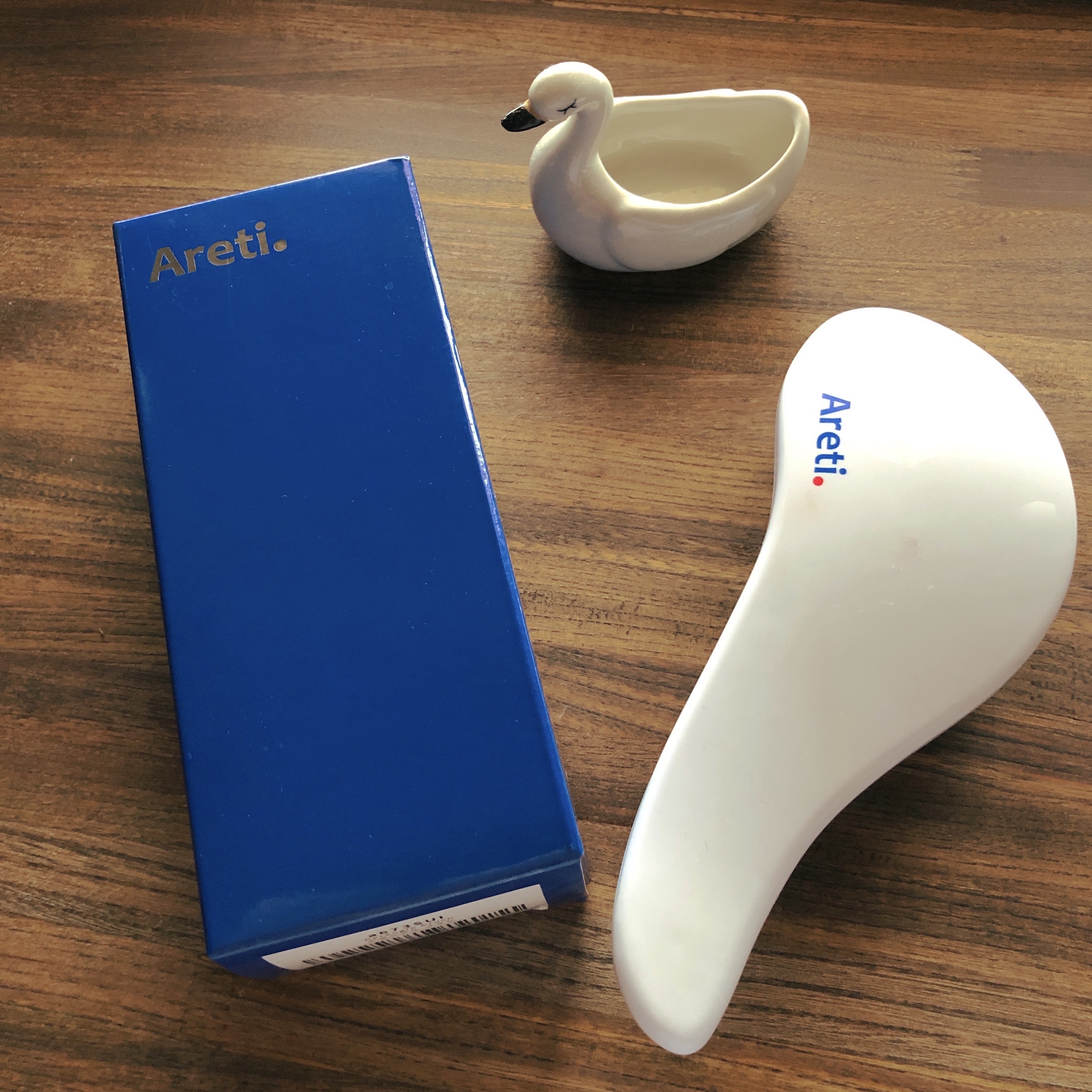 デタングル 絡まない 頭皮洗浄ブラシ TUFT 673/Areti./スカルプブラシを使ったクチコミ（1枚目）