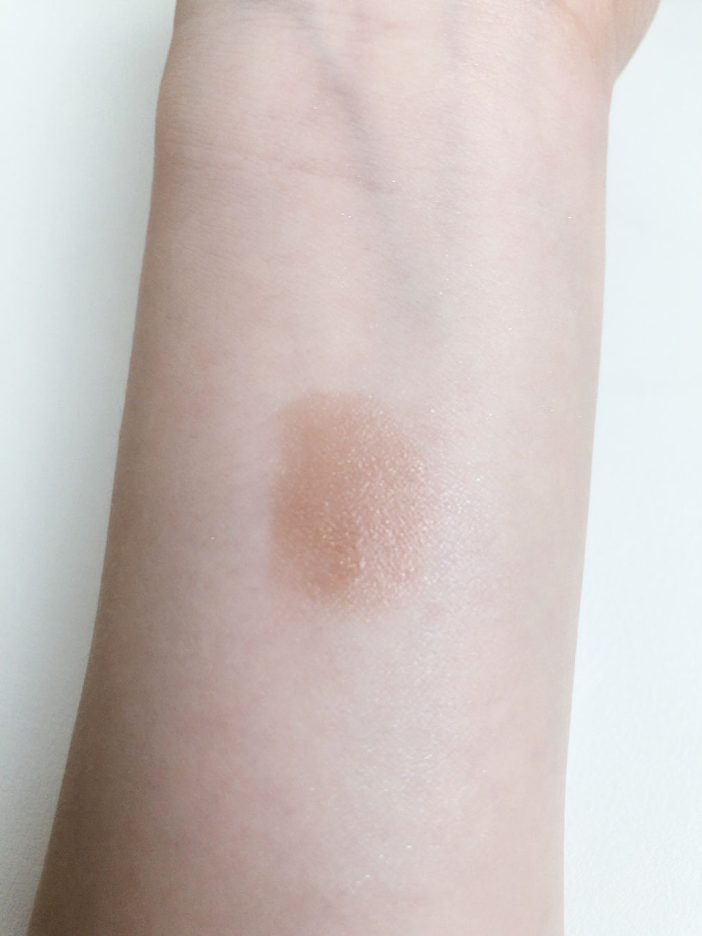 イレジスティブル グローリップス 08 モードベージュ/RMK/口紅を使ったクチコミ（3枚目）