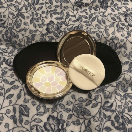 ラ プードル オートニュアンス/Elégance/プレストパウダーを使ったクチコミ(1枚目)