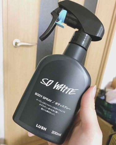 ラッシュ ワンス アポン ア タイム ボディスプレーのクチコミ「LUSHのソーホワイト(so white)です❤️
白雪姫をイメージして作られた香りらしいです.....」（1枚目）