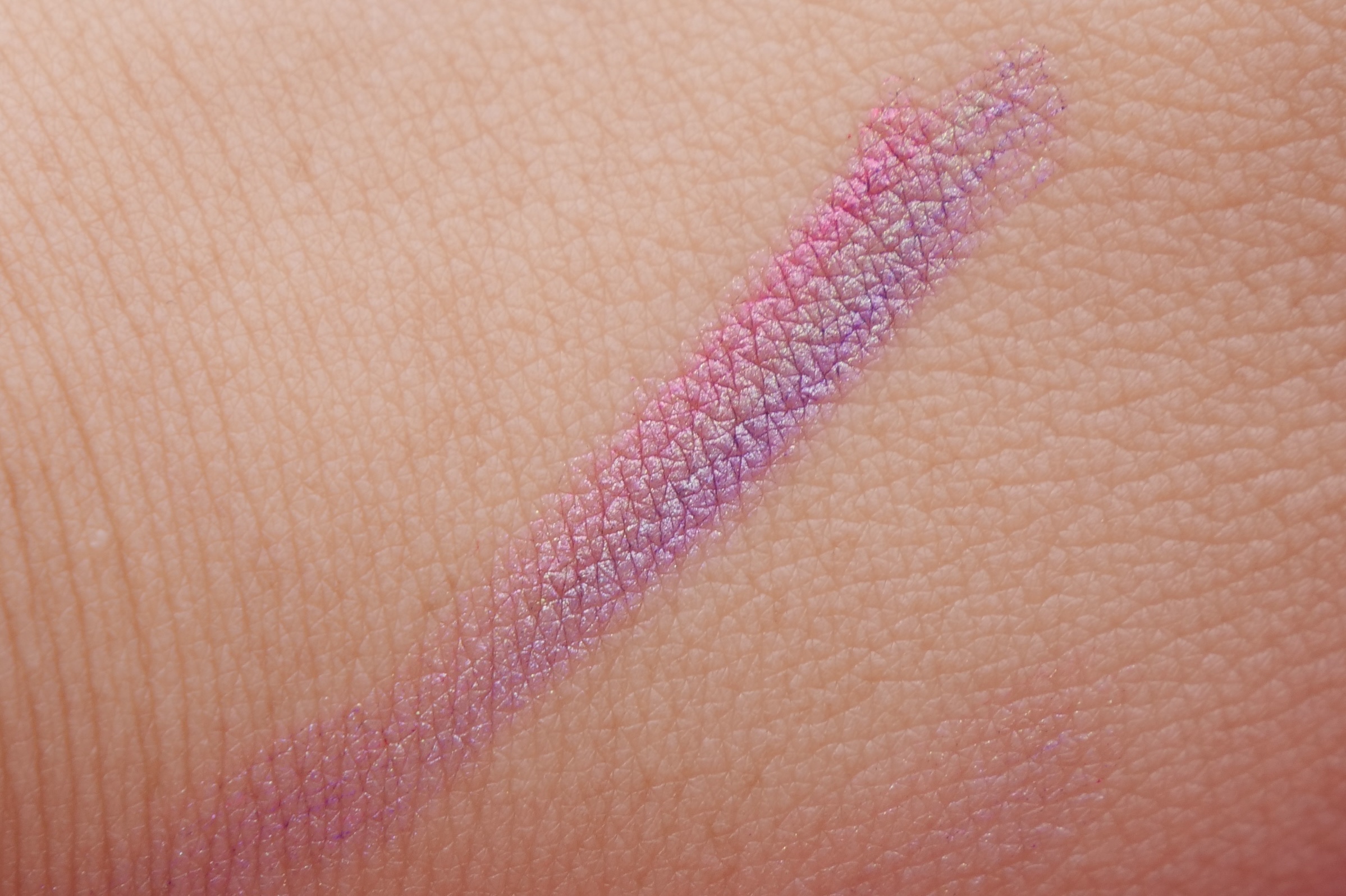 UR GLAM　MARBLE EYESHADOW 03/U R GLAM/単色アイシャドウを使ったクチコミ（2枚目）