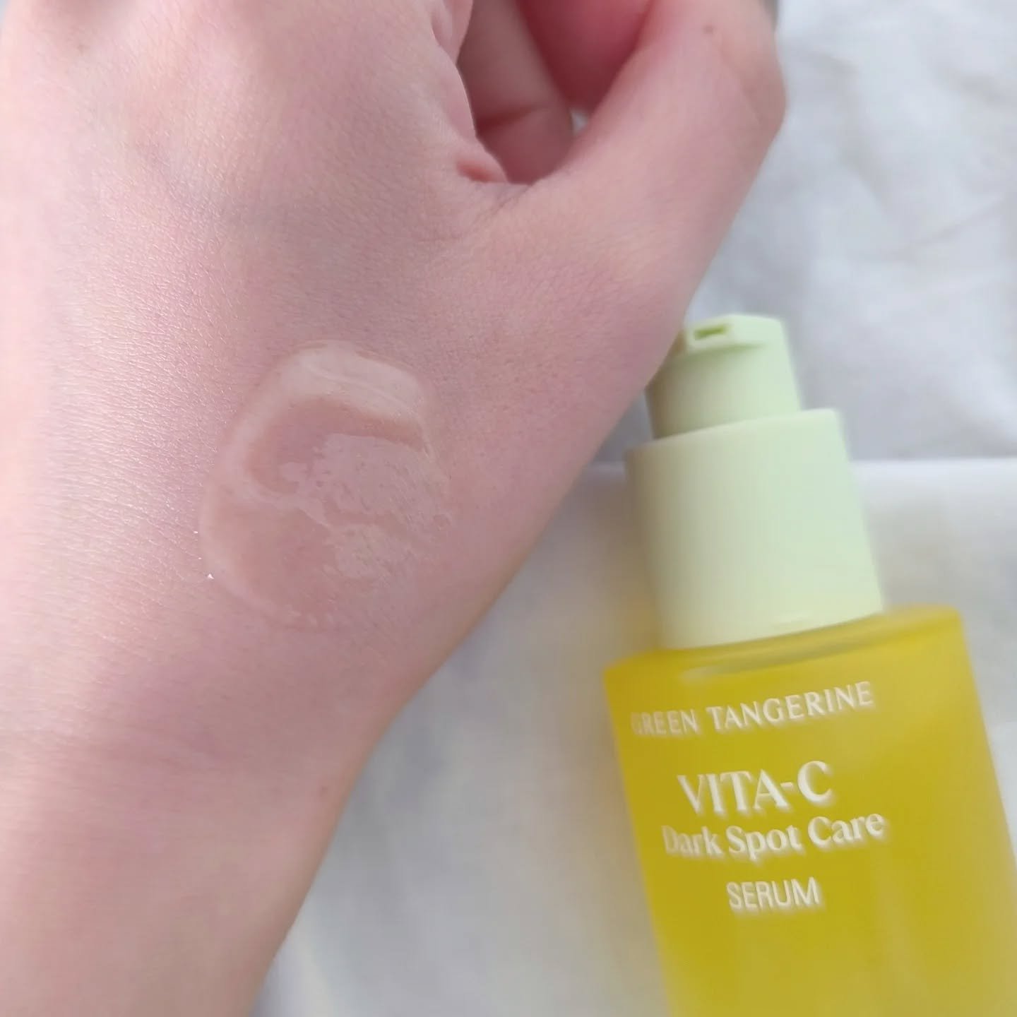グリーンタンジェリン ビタC ダークスポットケアセラム/goodal/美容液を使ったクチコミ（2枚目）