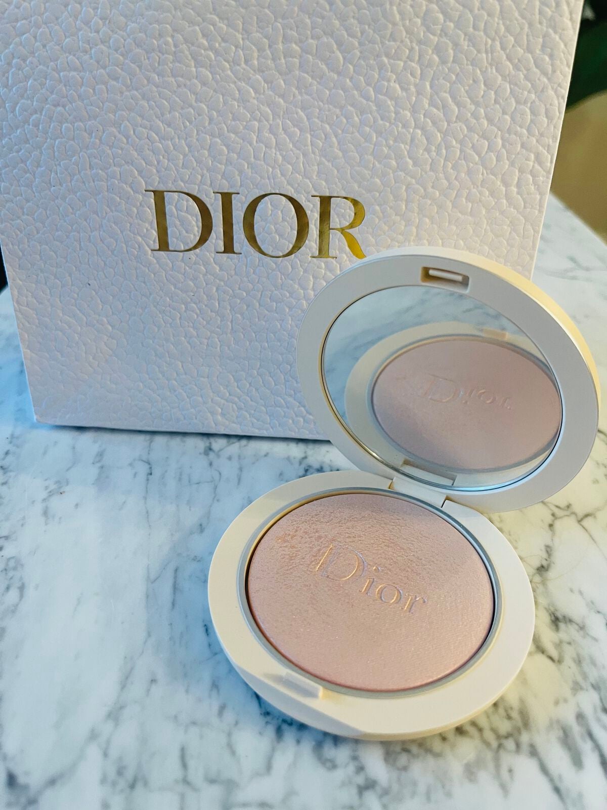 ディオールスキン フォーエヴァー クチュール ルミナイザー/Dior/プレストパウダーを使ったクチコミ(1枚目)