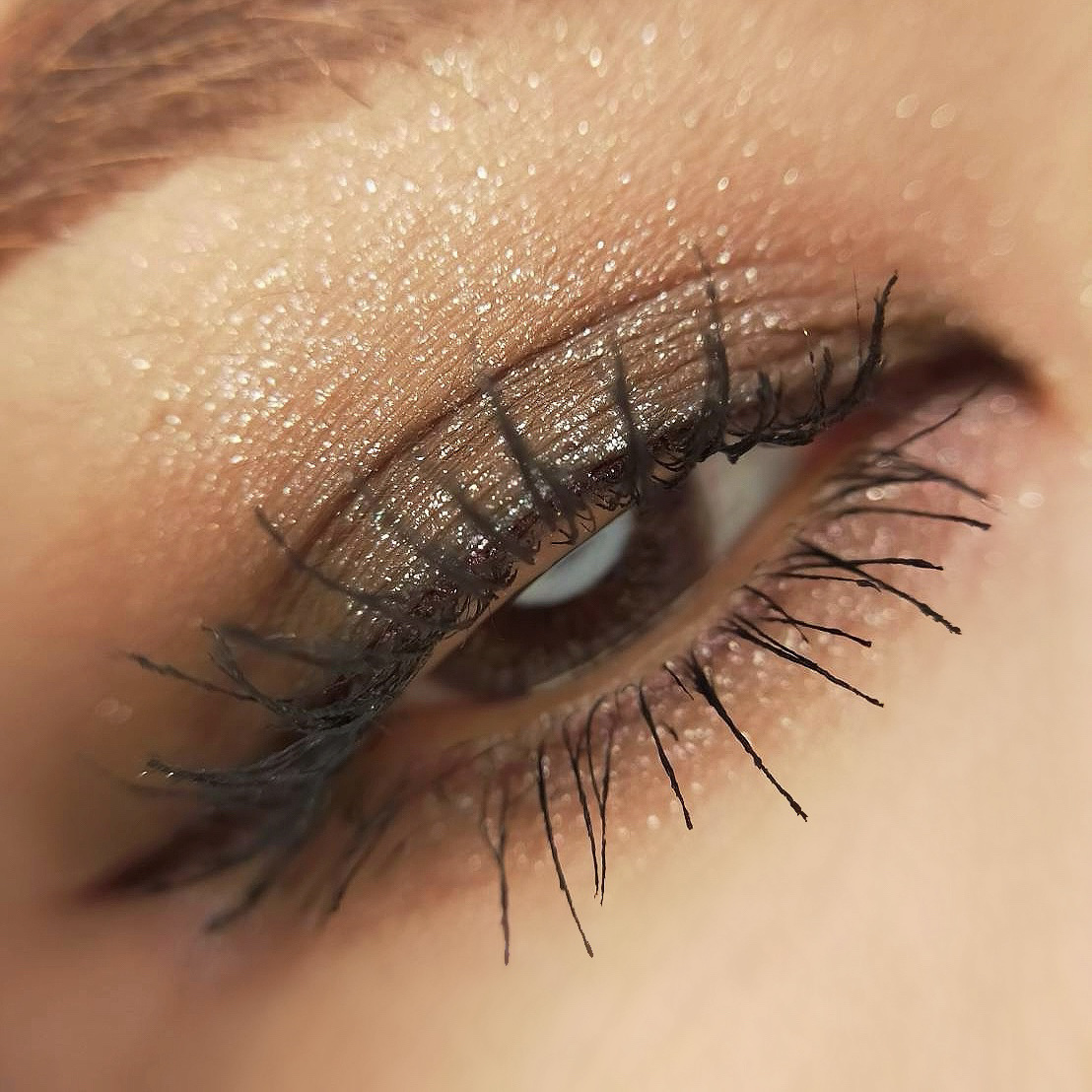 マルチカラーバリエーション スパークル/チャコット・コスメティクス/単色アイシャドウを使ったクチコミ（3枚目）