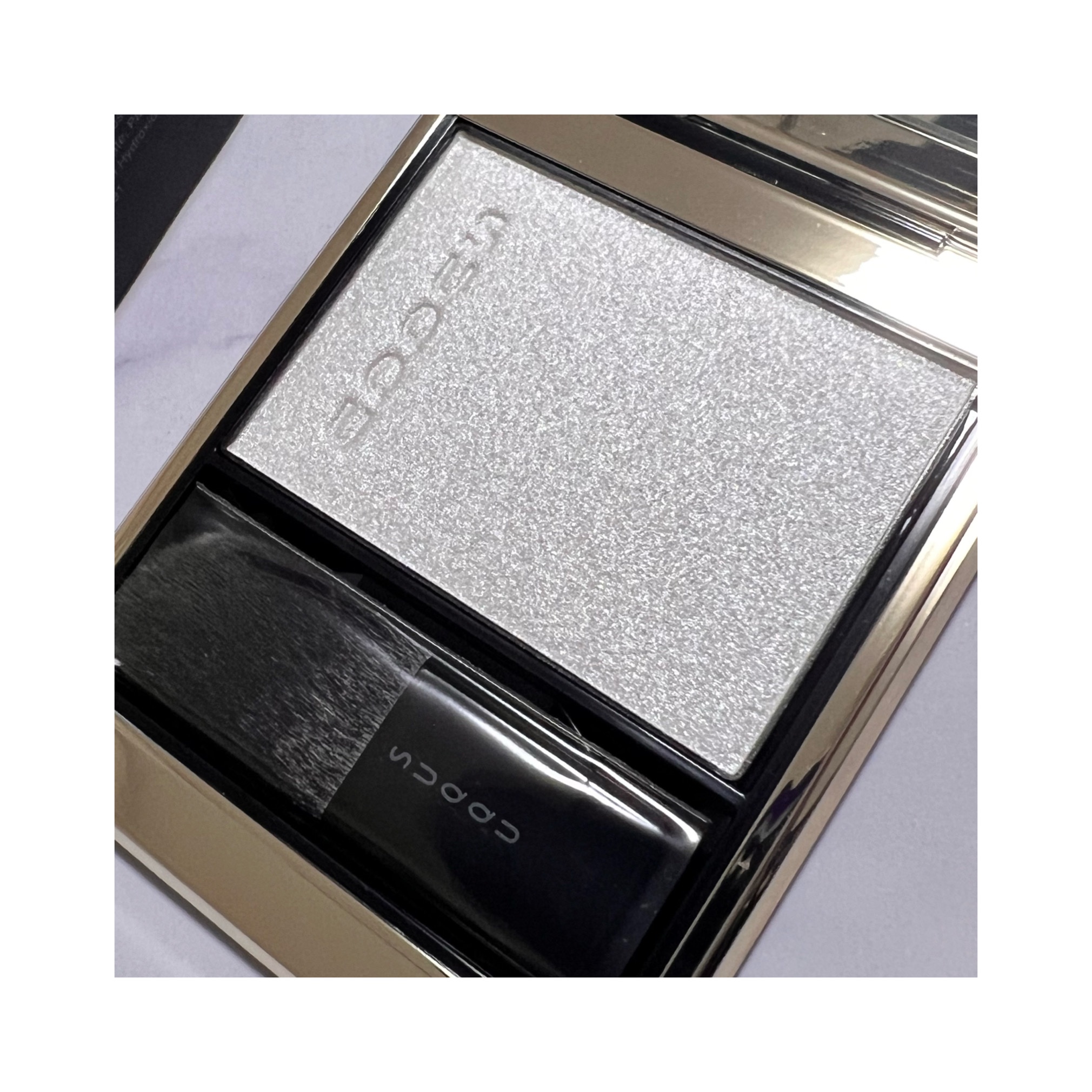 SUQQU リフレクト ハイライター 101 ホワイト オパール[限定色]/SUQQU/パウダーハイライトを使ったクチコミ（3枚目）