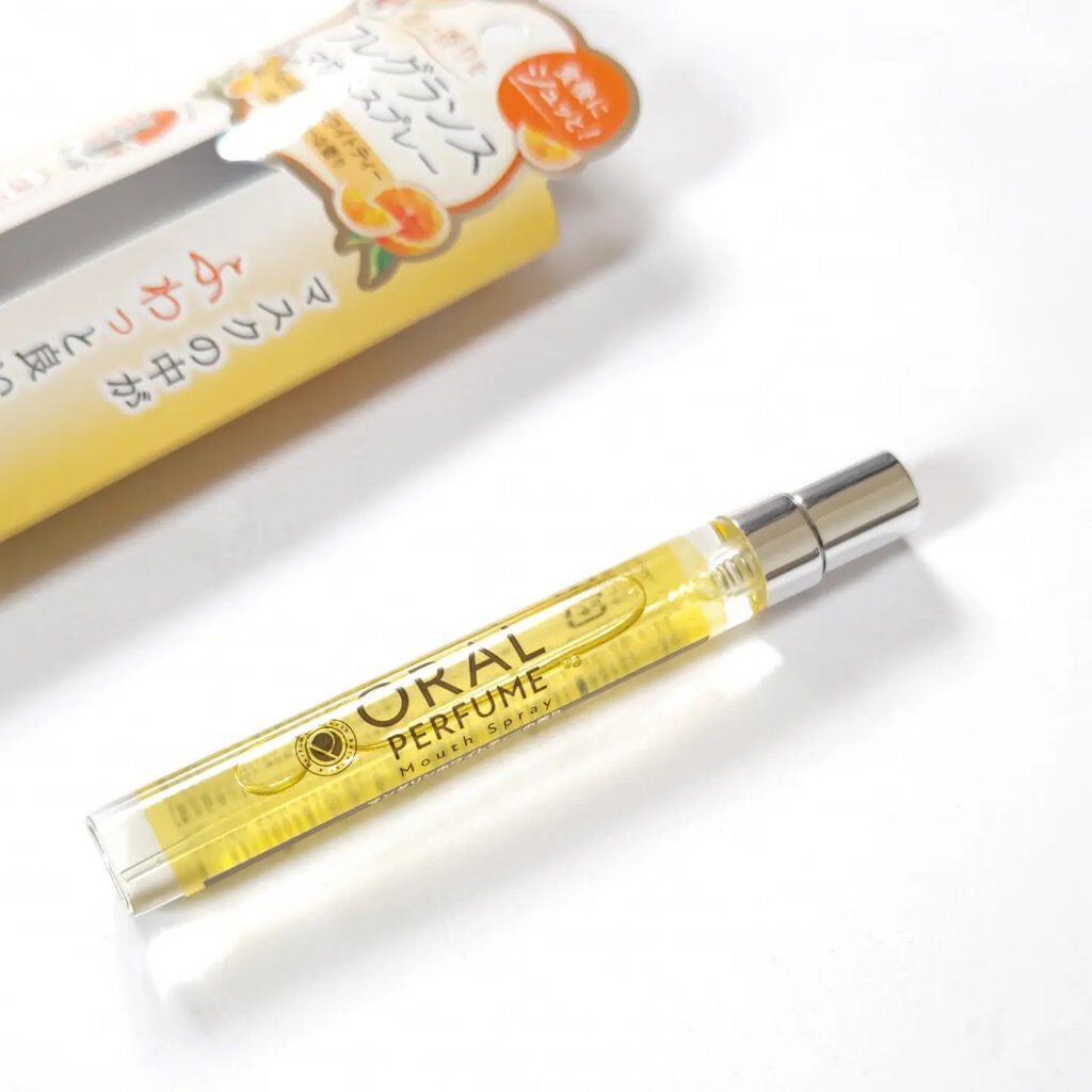 aki on LIPS 「❥マウススプレー お洒落でポーチに入れてもかさばらないスリム..」(2枚目)